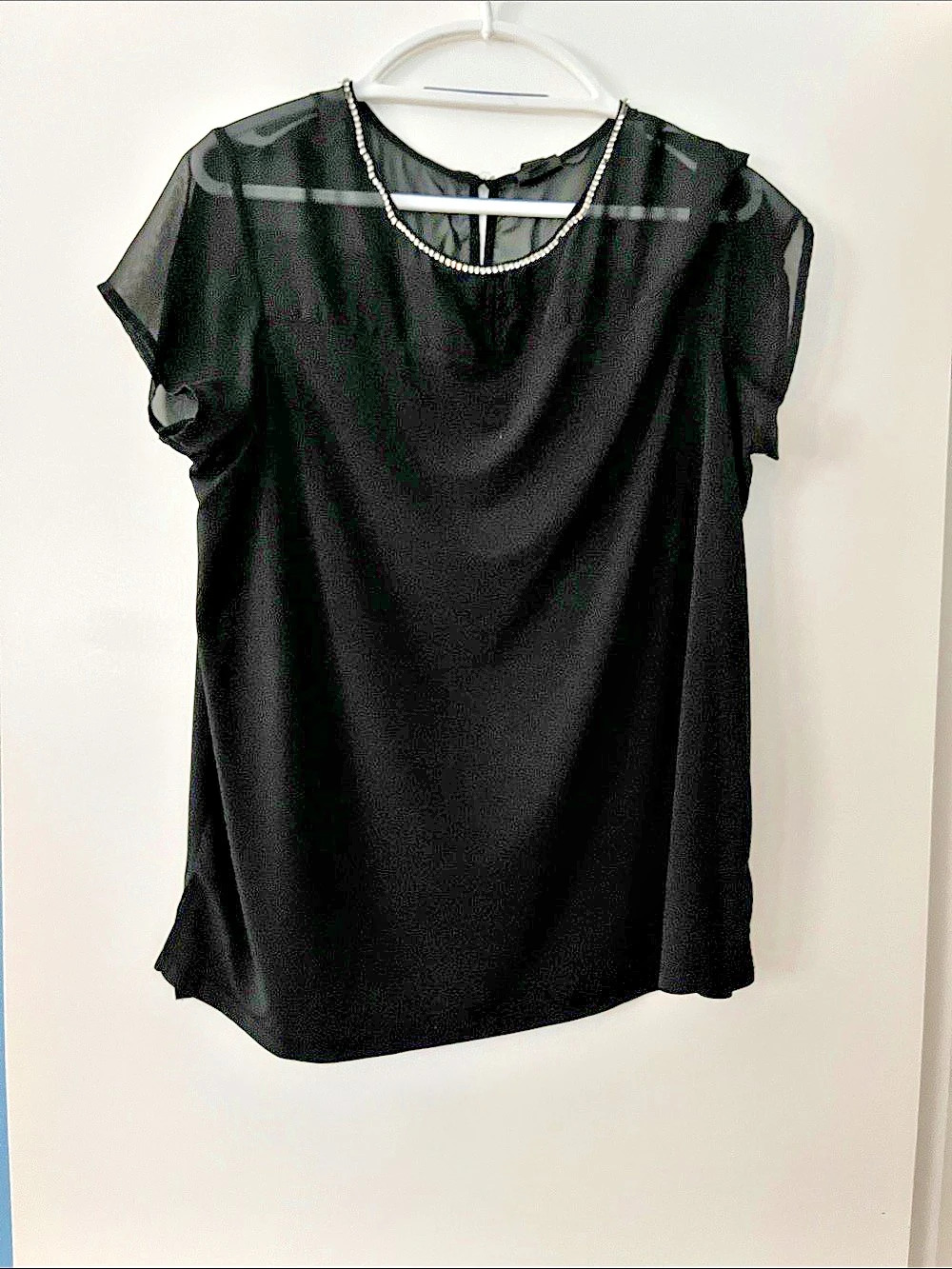 Worthington Rhinestone Neckline Blouse in Black Size 1X Like New